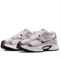 Nike Initiator – White / Metallic Silver / Black