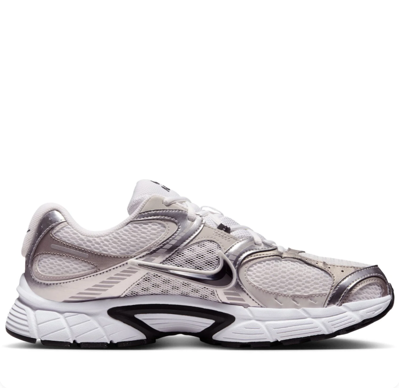 Nike Initiator – White / Metallic Silver / Black