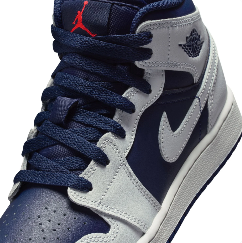 Air Jordan 1 Mid – Navy Blue / Wolf Grey