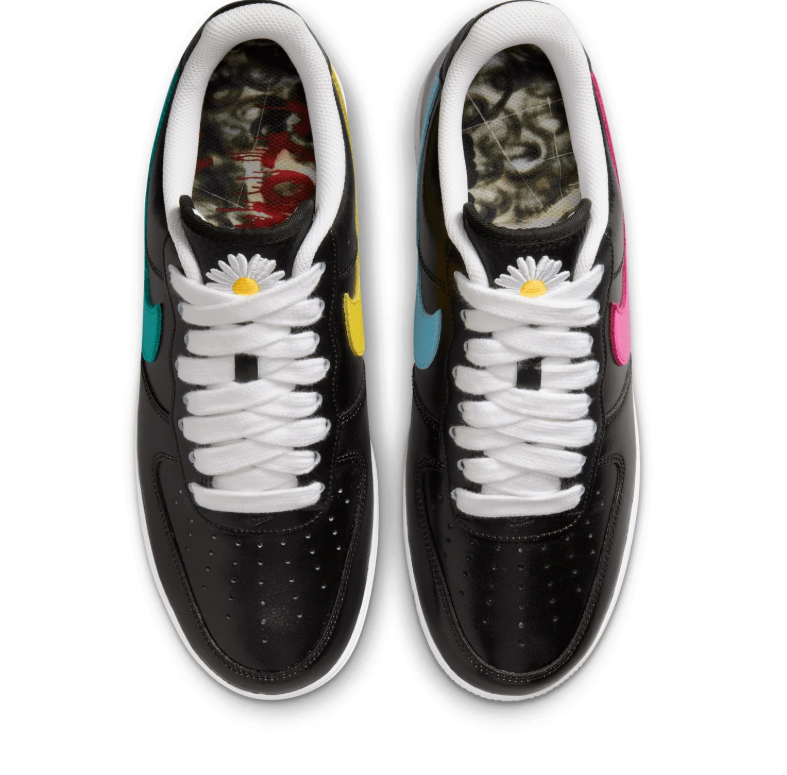 Nike Air Force 1 Low – Black / Pink Swoosh